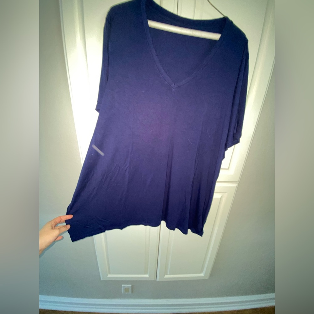 Woman’s girlfriend t-shirt in navy blue